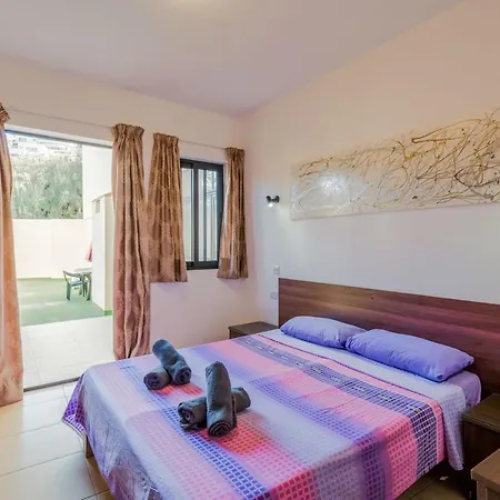 Getawaysmalta - Blue Harbour 2 Seafront 3-bedroom Apt With Large Back Terrace Apartament St Paul's Bay