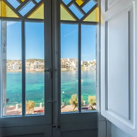 Getawaysmalta - Blue Harbour 2 Seafront 3-bedroom Apt With Large Back Terrace Appartamento