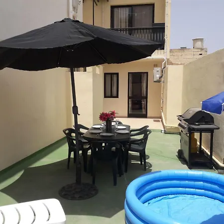 Getawaysmalta - Blue Harbour 2 Seafront 3-bedroom Apt With Large Back Terrace Appartamento *